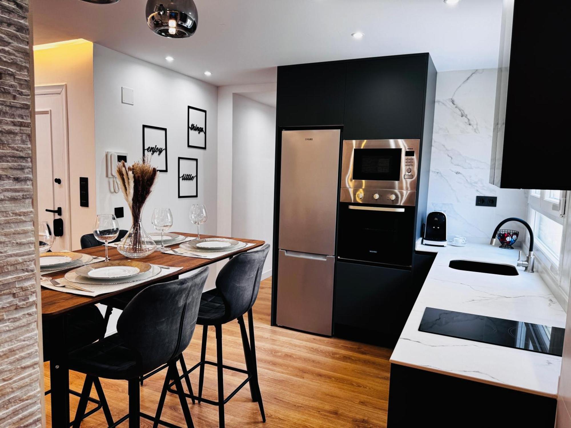 La Plaza Del Pilar Apartment ซาราโกซา ภายนอก รูปภาพ