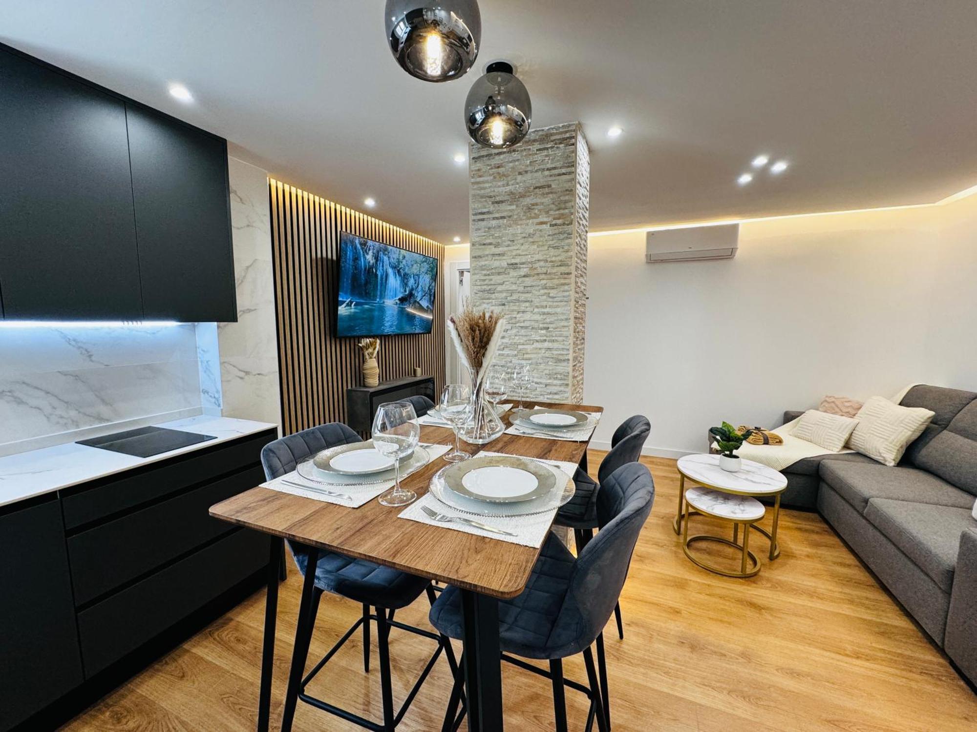 La Plaza Del Pilar Apartment ซาราโกซา ภายนอก รูปภาพ