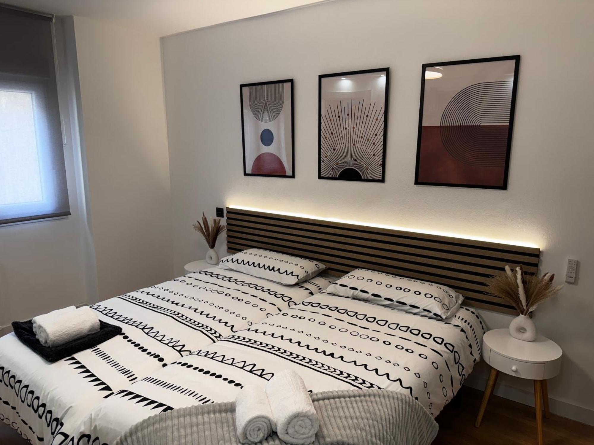 La Plaza Del Pilar Apartment ซาราโกซา ภายนอก รูปภาพ